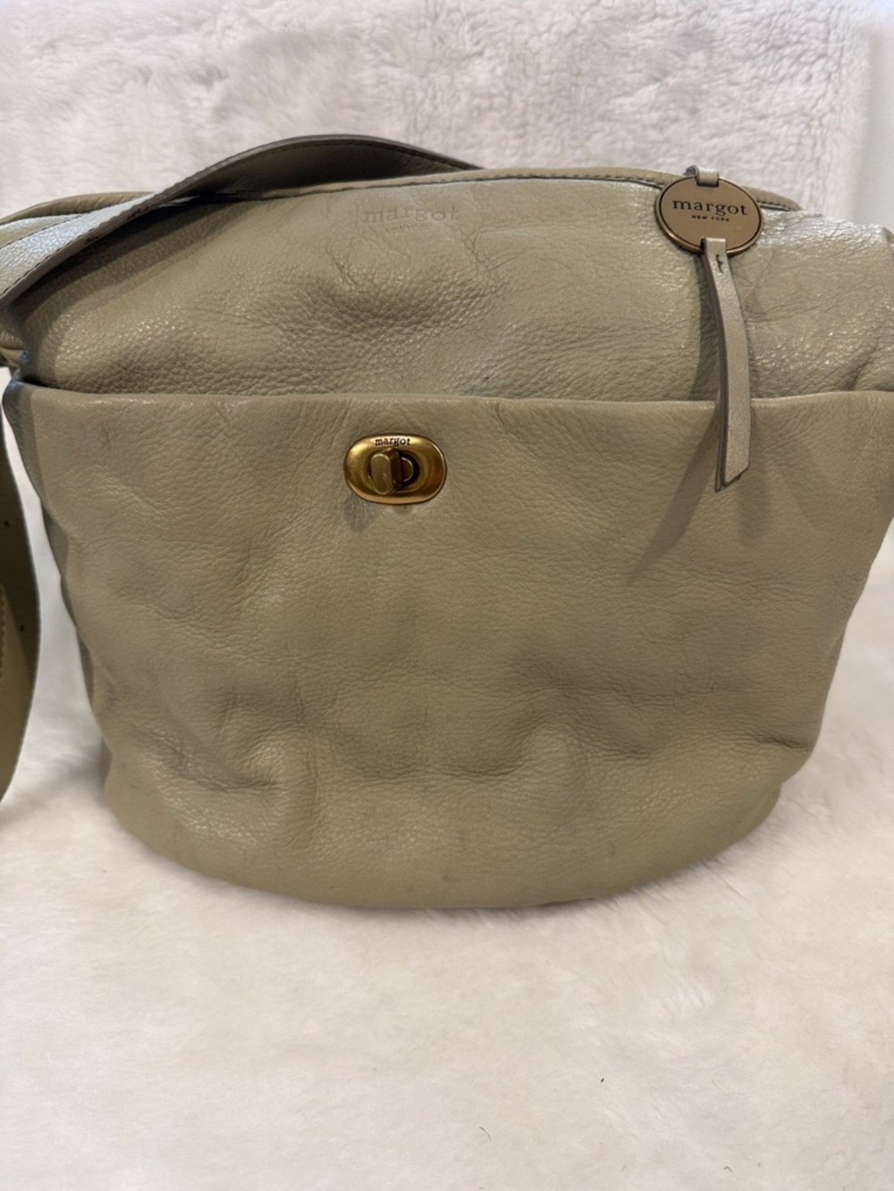 Margot New York Soft Leather Hobo Shoulder Bag – Taupe / Sage Neutral